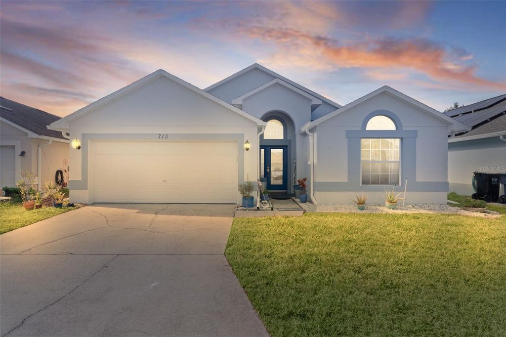 Photo of 713 Saddle Ridge Drive, Davenport, FL 33896 (MLS # G5106101)