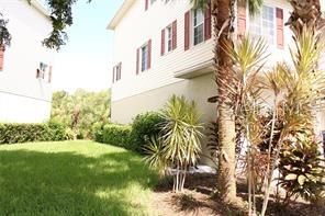 RIVERBAY TWNHMS PH THREE - Residential Lease