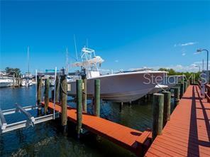 RIVERBAY TWNHMS PH THREE - Residential Lease