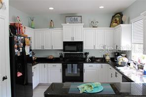 RIVERBAY TWNHMS PH THREE - Residential Lease