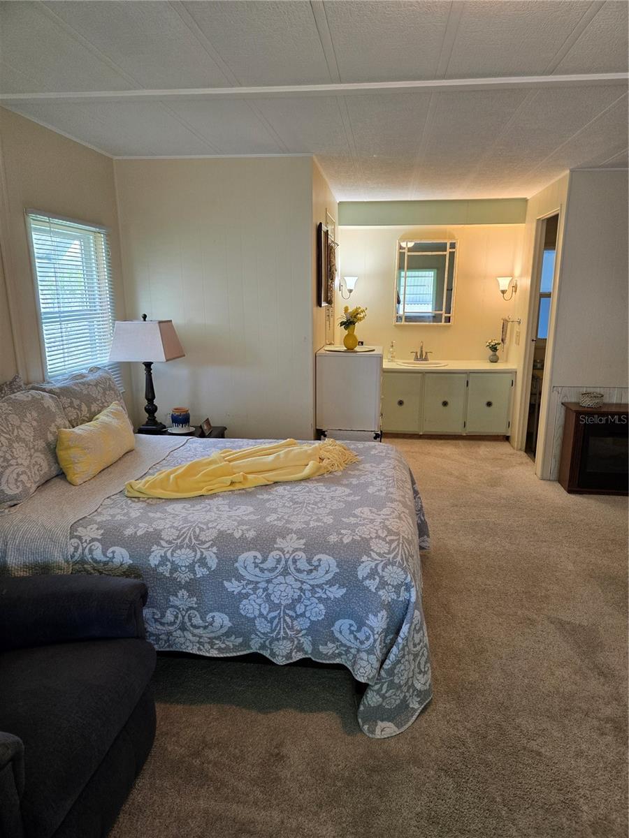 VENETIAN ESTATES - Residential