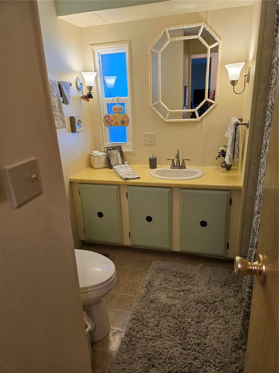 VENETIAN ESTATES - Residential