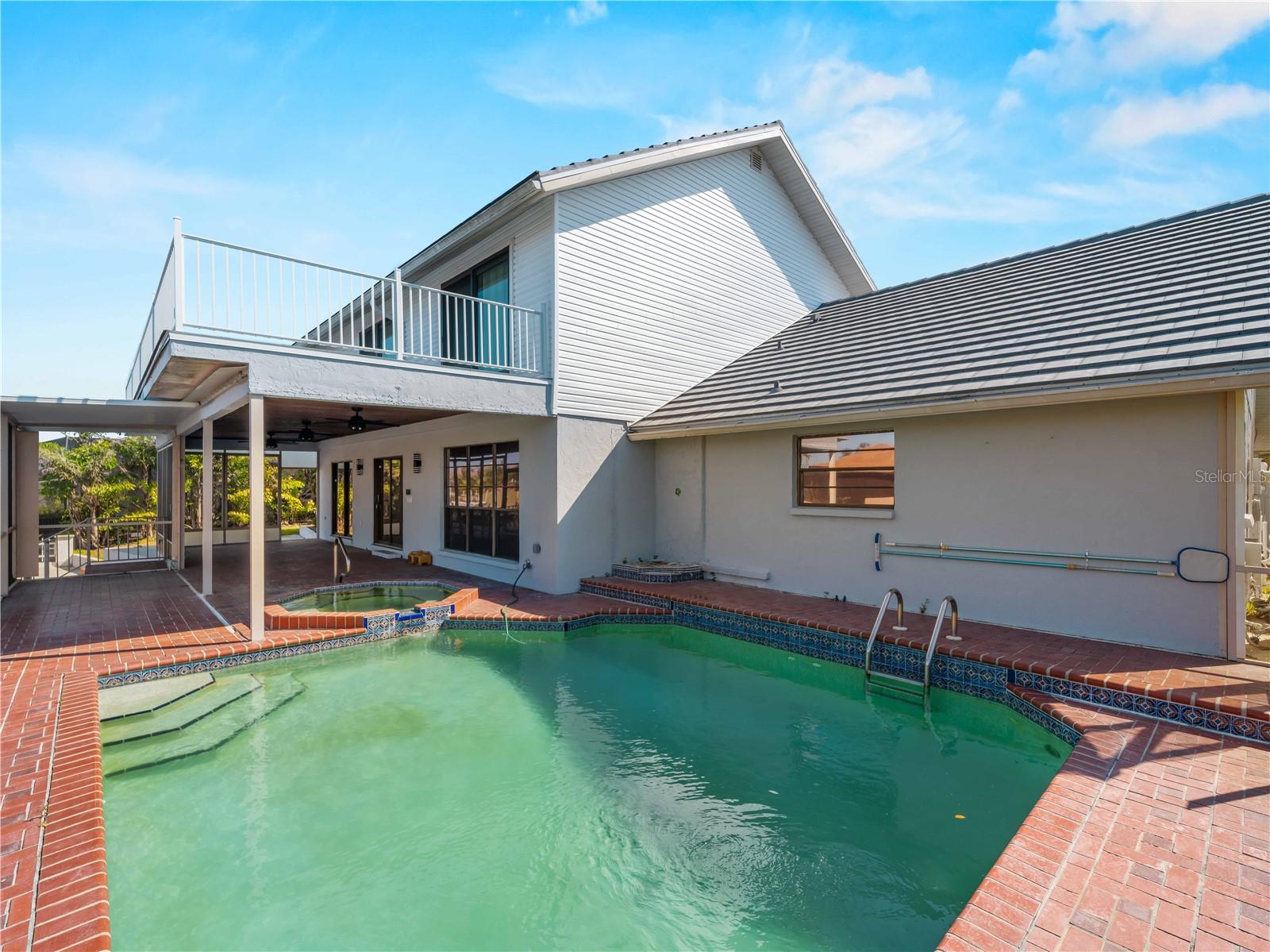 ENGLEWOOD ISLES SUB - Residential