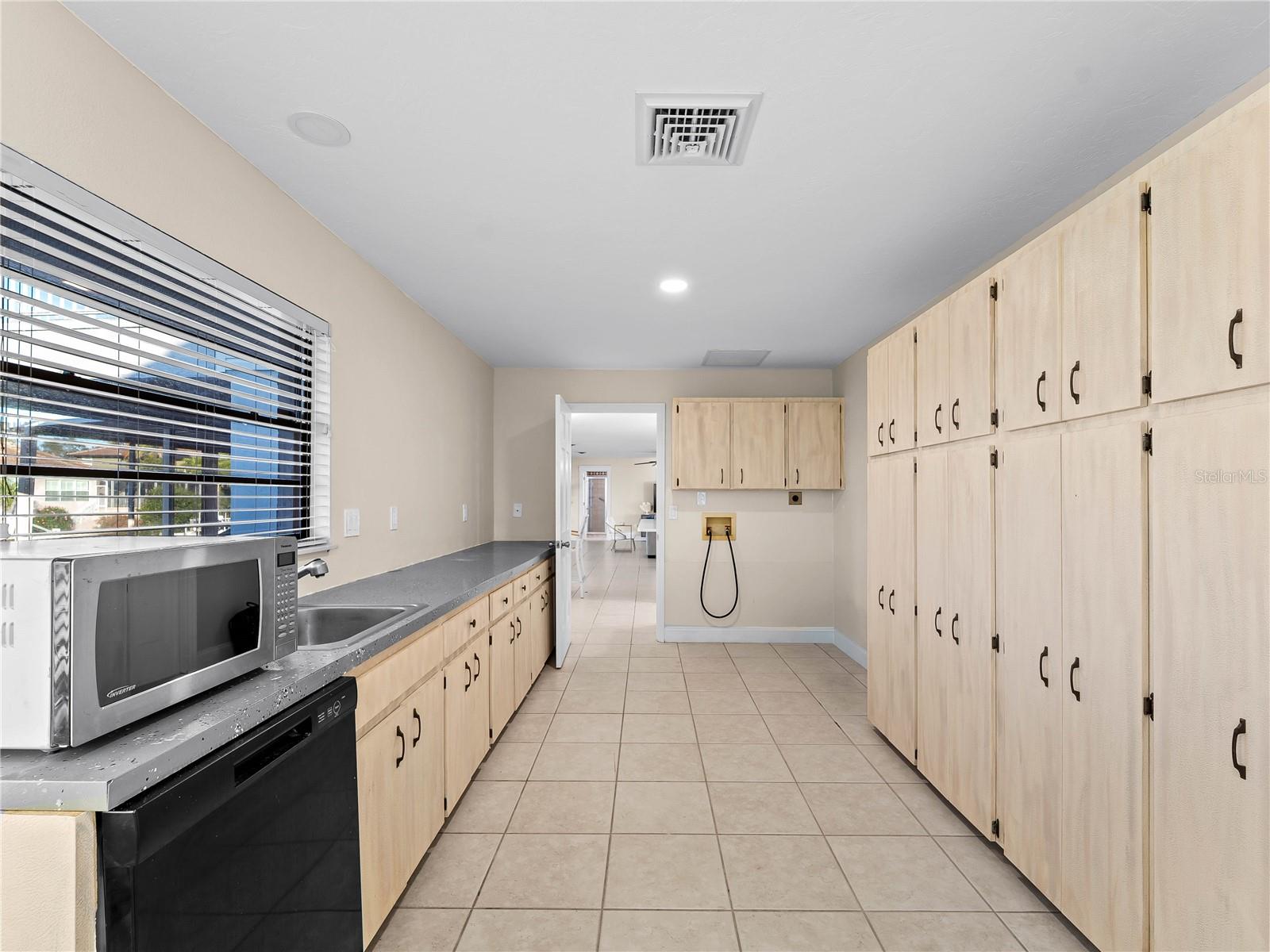 ENGLEWOOD ISLES SUB - Residential