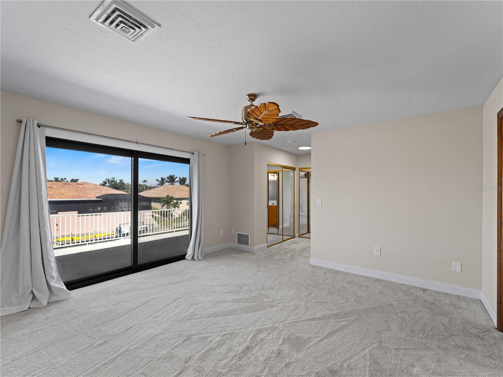 ENGLEWOOD ISLES SUB - Residential