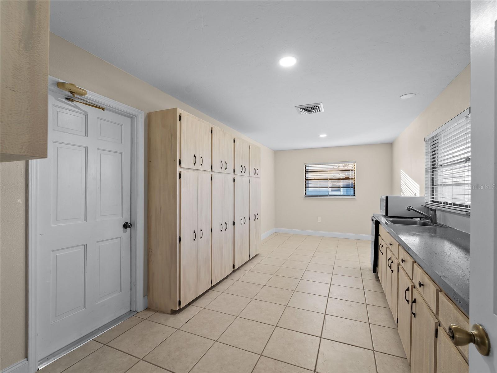 ENGLEWOOD ISLES SUB - Residential