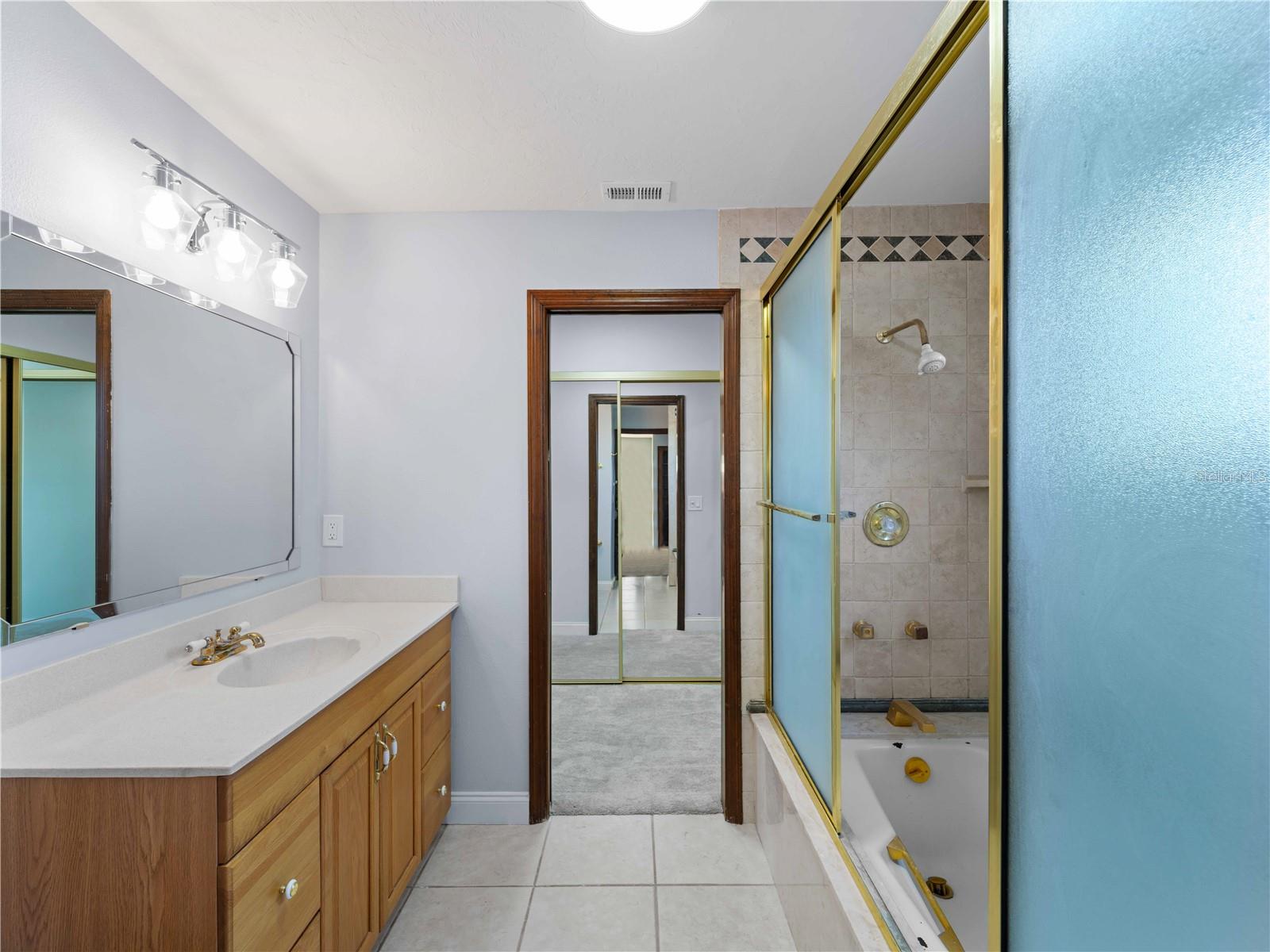 ENGLEWOOD ISLES SUB - Residential