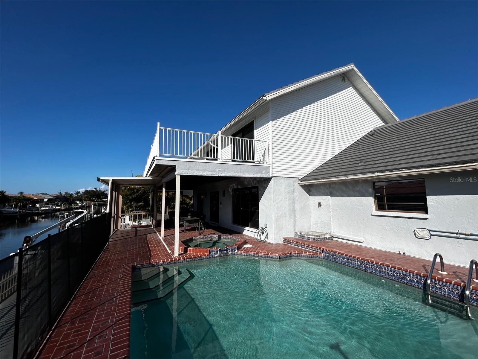 ENGLEWOOD ISLES SUB - Residential