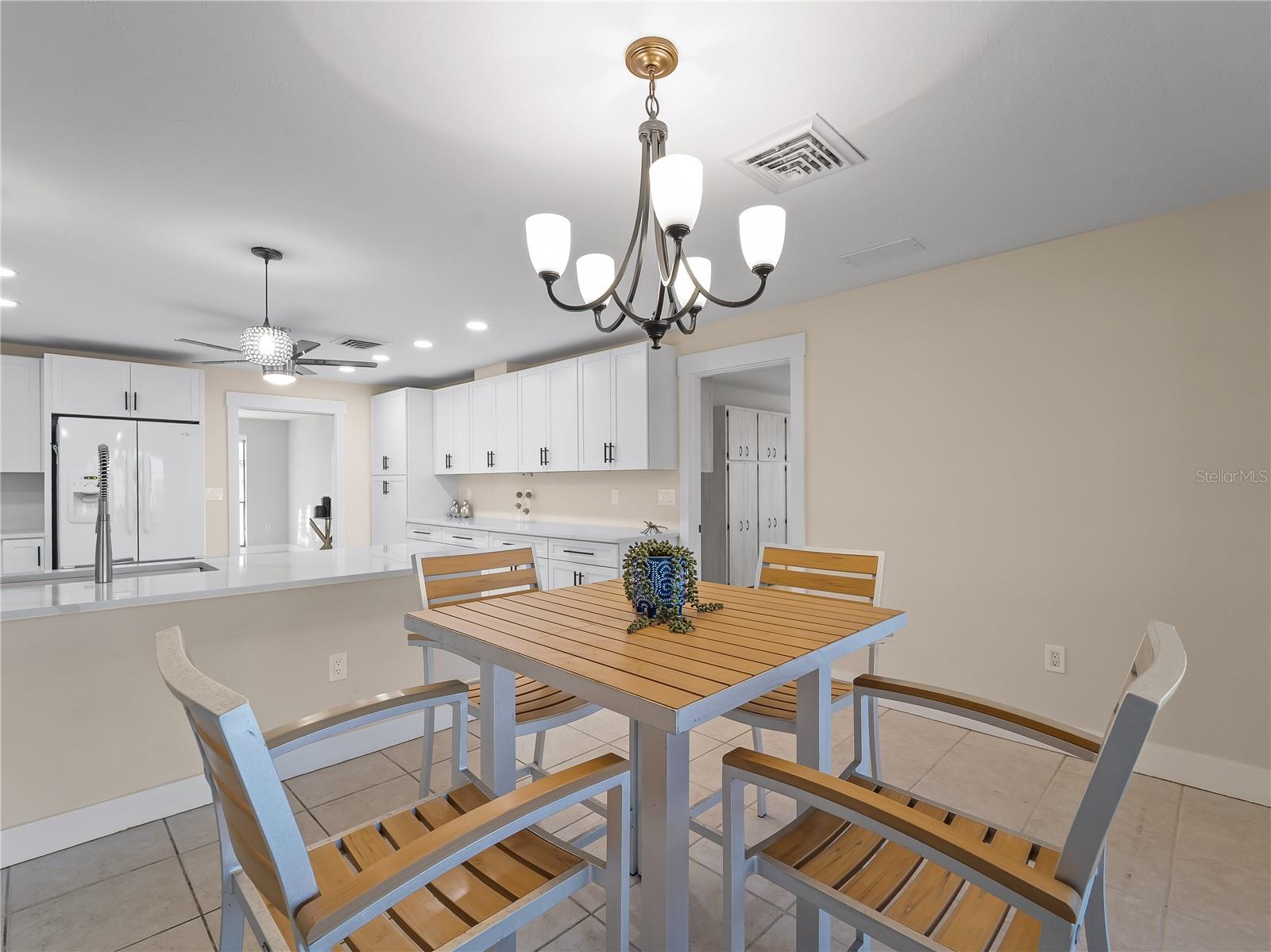 ENGLEWOOD ISLES SUB - Residential