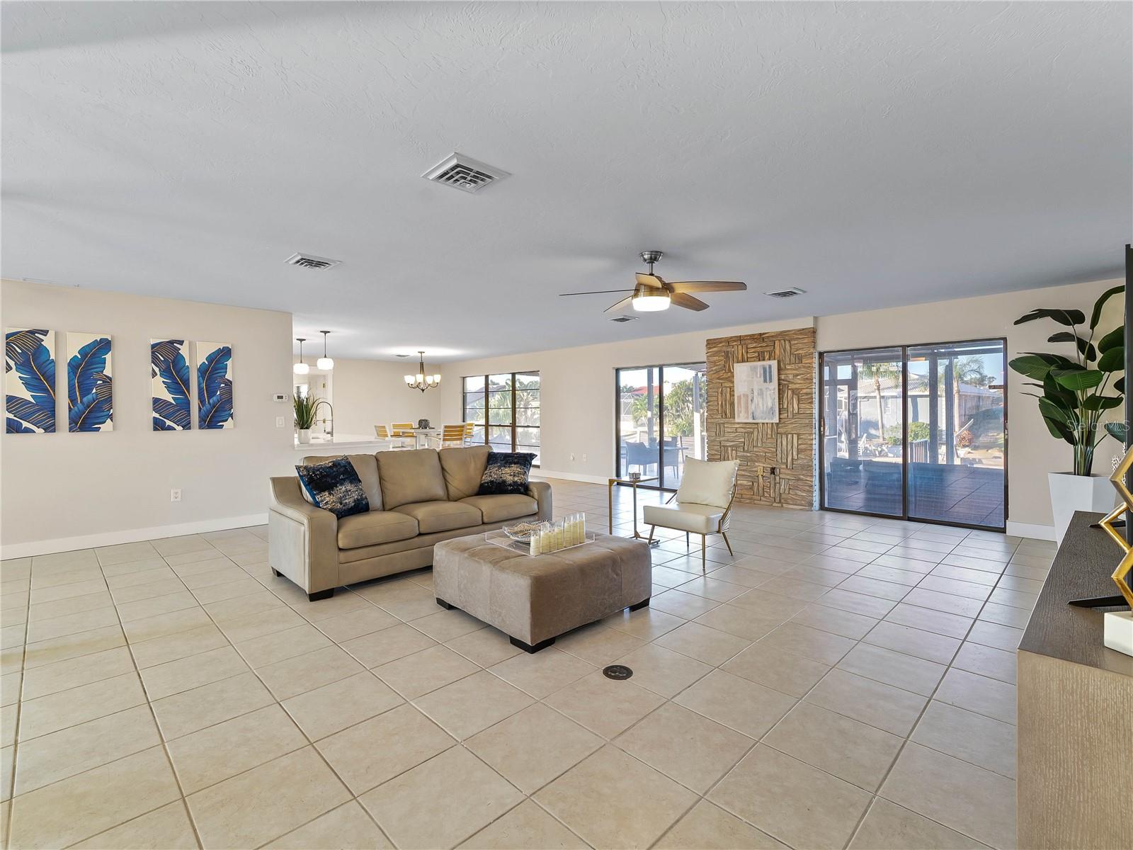 ENGLEWOOD ISLES SUB - Residential