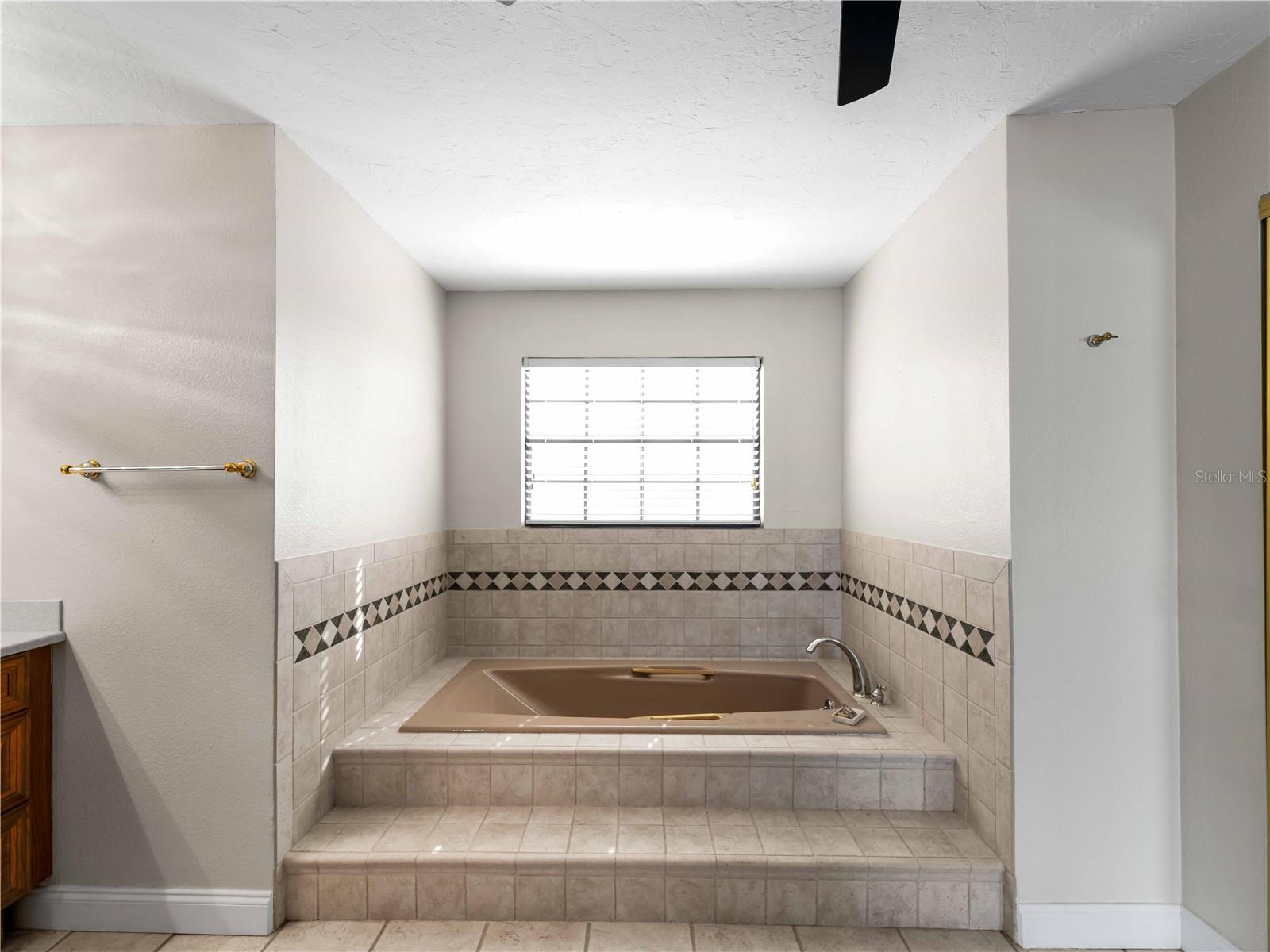 ENGLEWOOD ISLES SUB - Residential