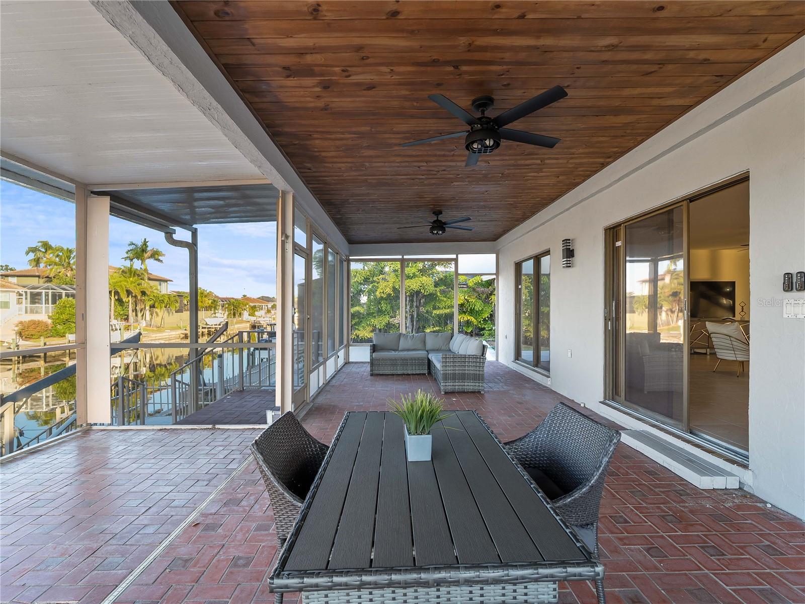 ENGLEWOOD ISLES SUB - Residential