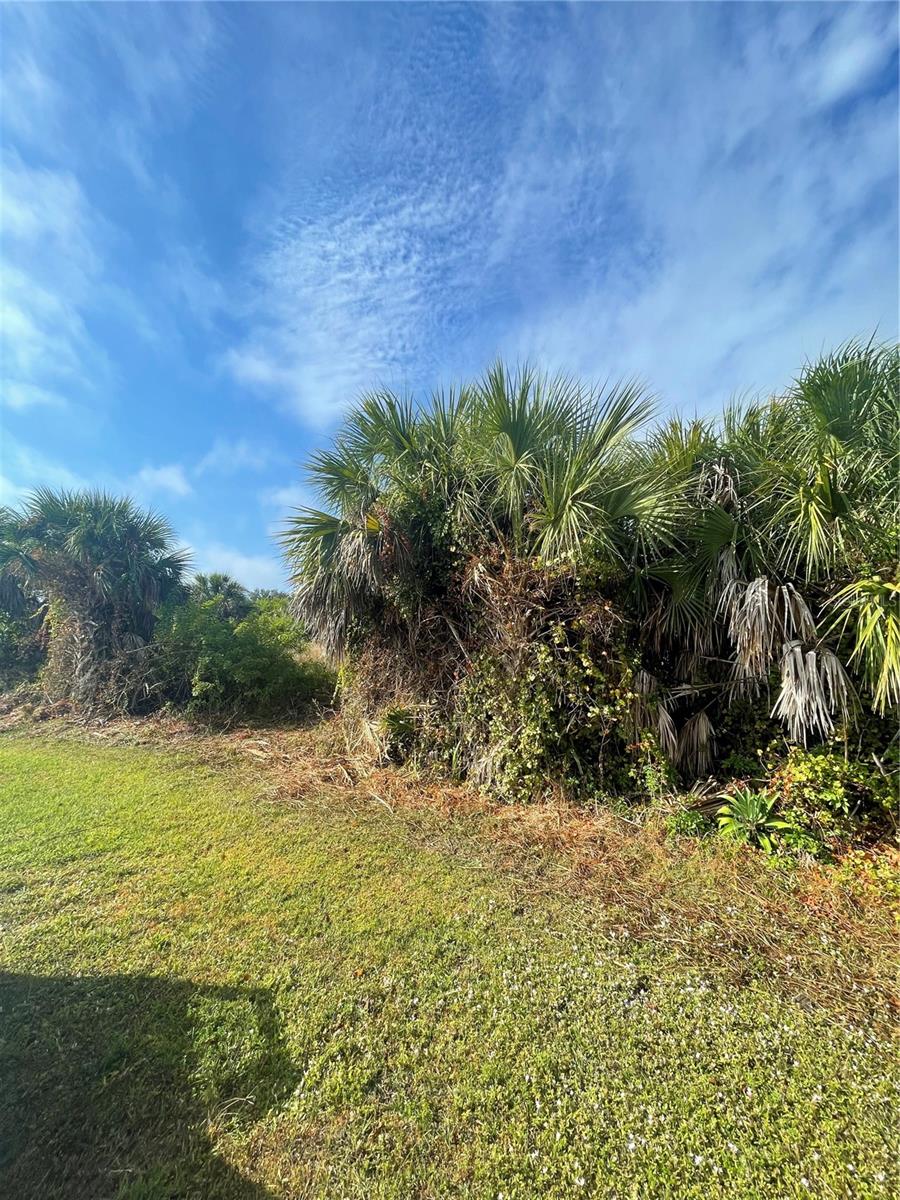 PORT CHARLOTTE SEC 085 - Land