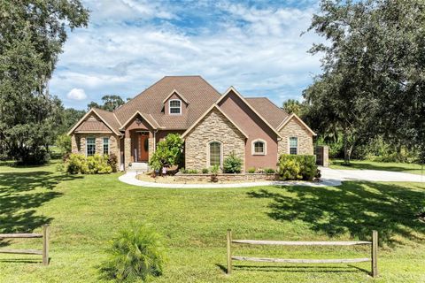 A home in PALMETTO