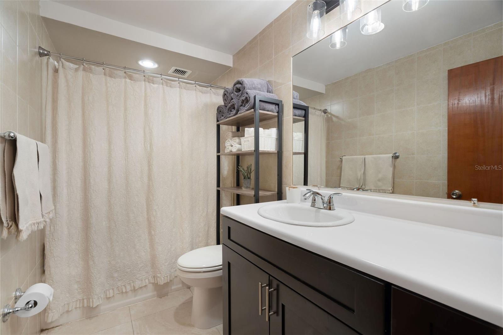 BEACH VILLAGE - Residential