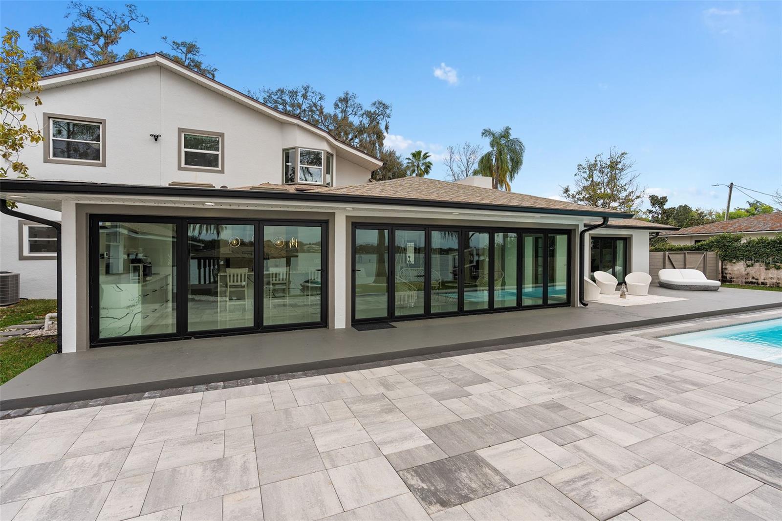 301 RIPPLING LANE