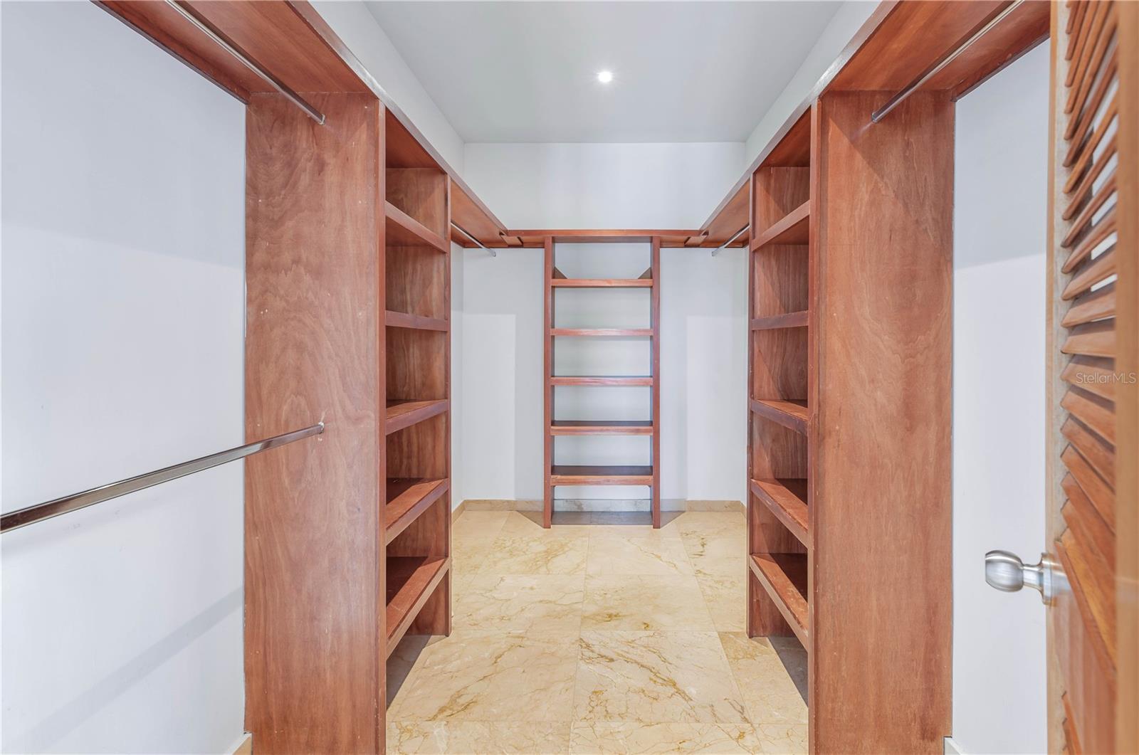 SANTA TERESITA - Residential