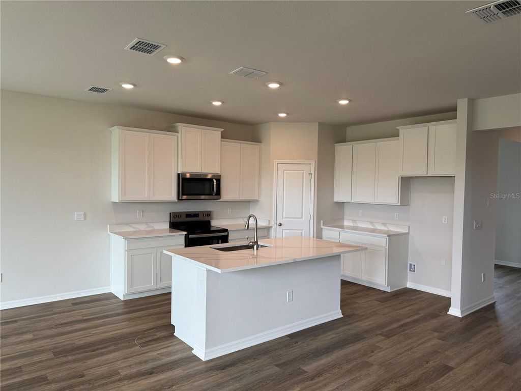 Photo of 18110 Metado Drive, Lakewood Ranch, FL 34211 (MLS # A4651217)