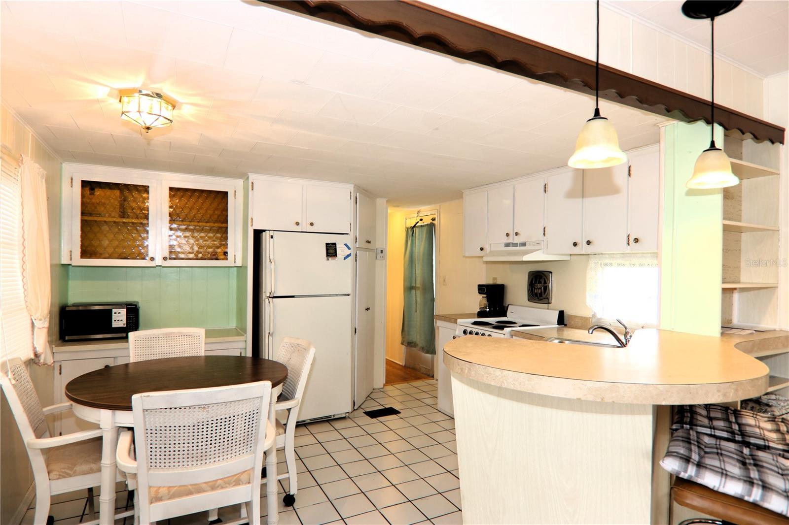 HARBOR LIGHTS MHP CO-OP - Residential