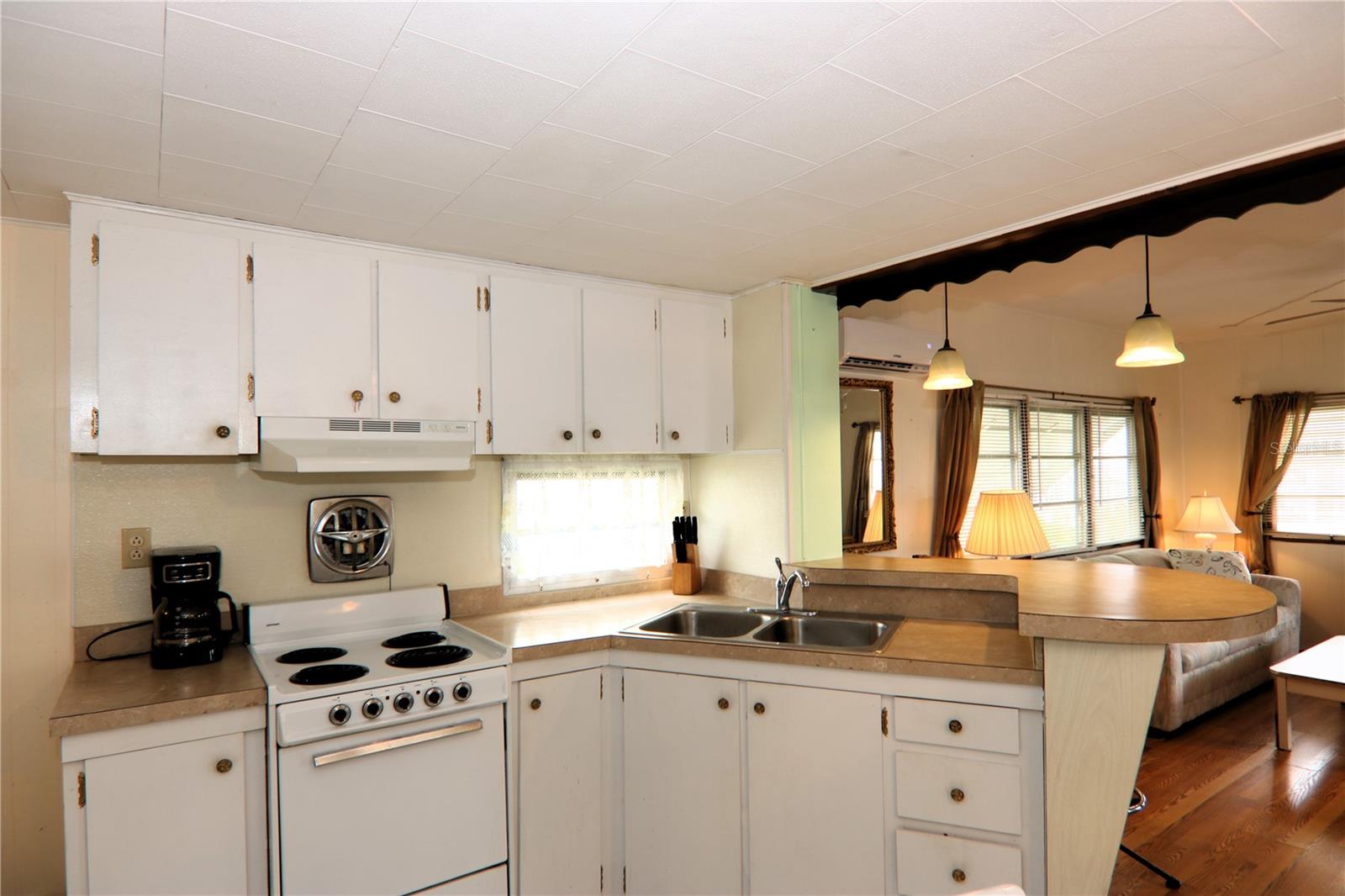 HARBOR LIGHTS MHP CO-OP - Residential