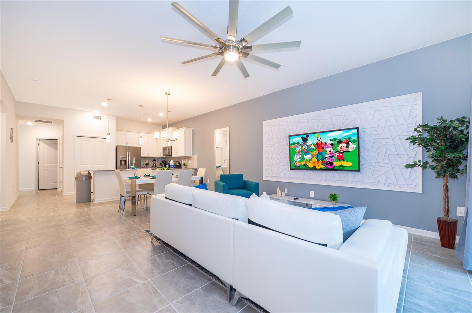 CHAMPIONSGATE CONDO 4 PH 22 & 23 - Residential Lease