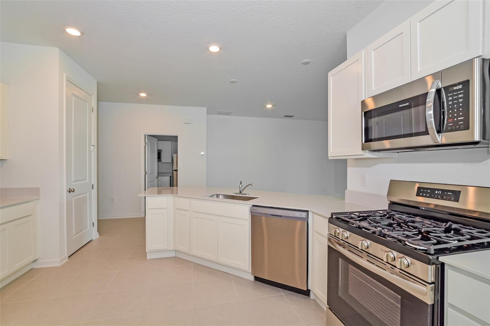 WATERSTONE PH 1A - Residential Lease