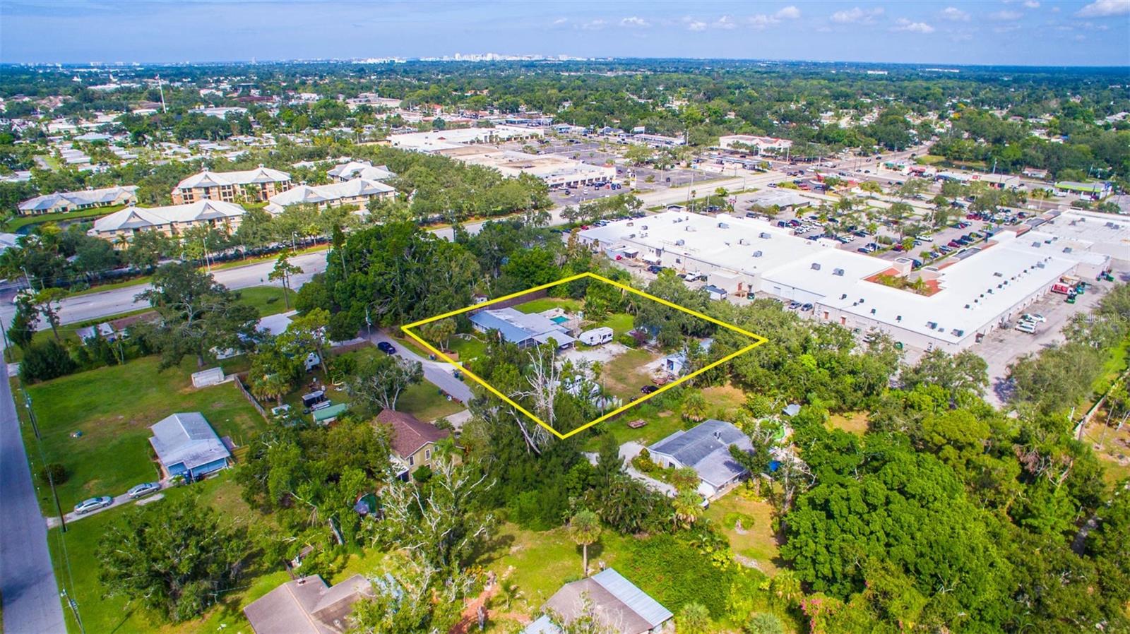 SHADY OAKS - Residential