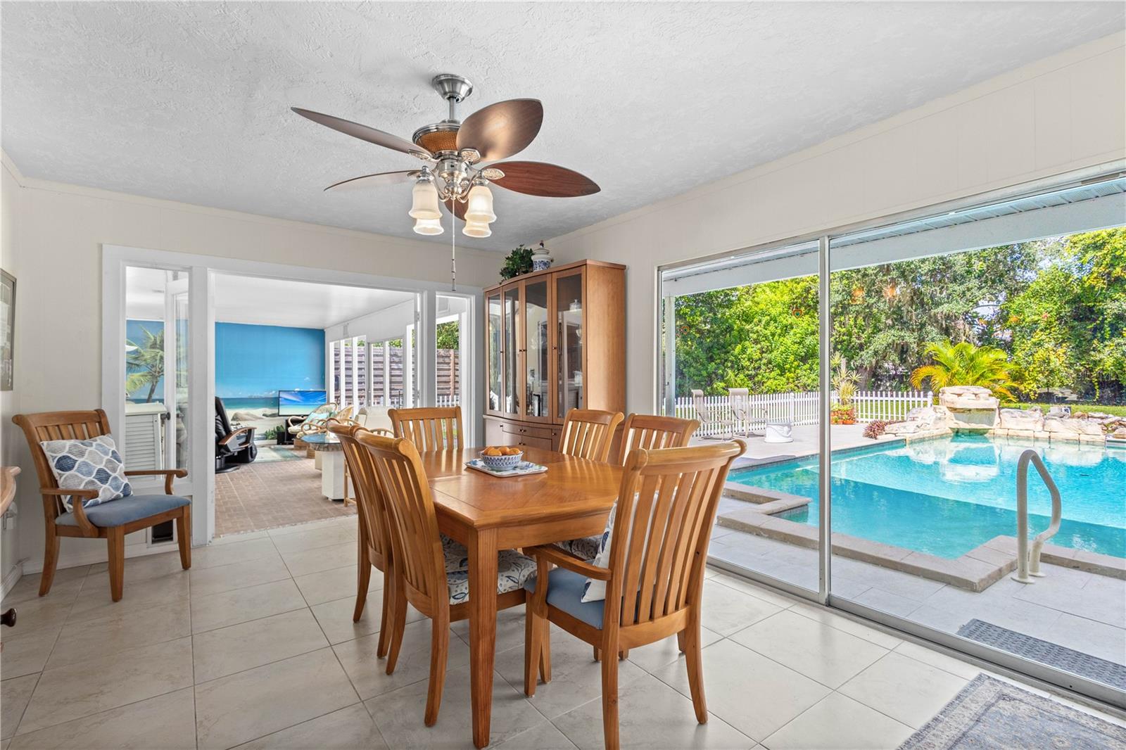 SHADY OAKS - Residential