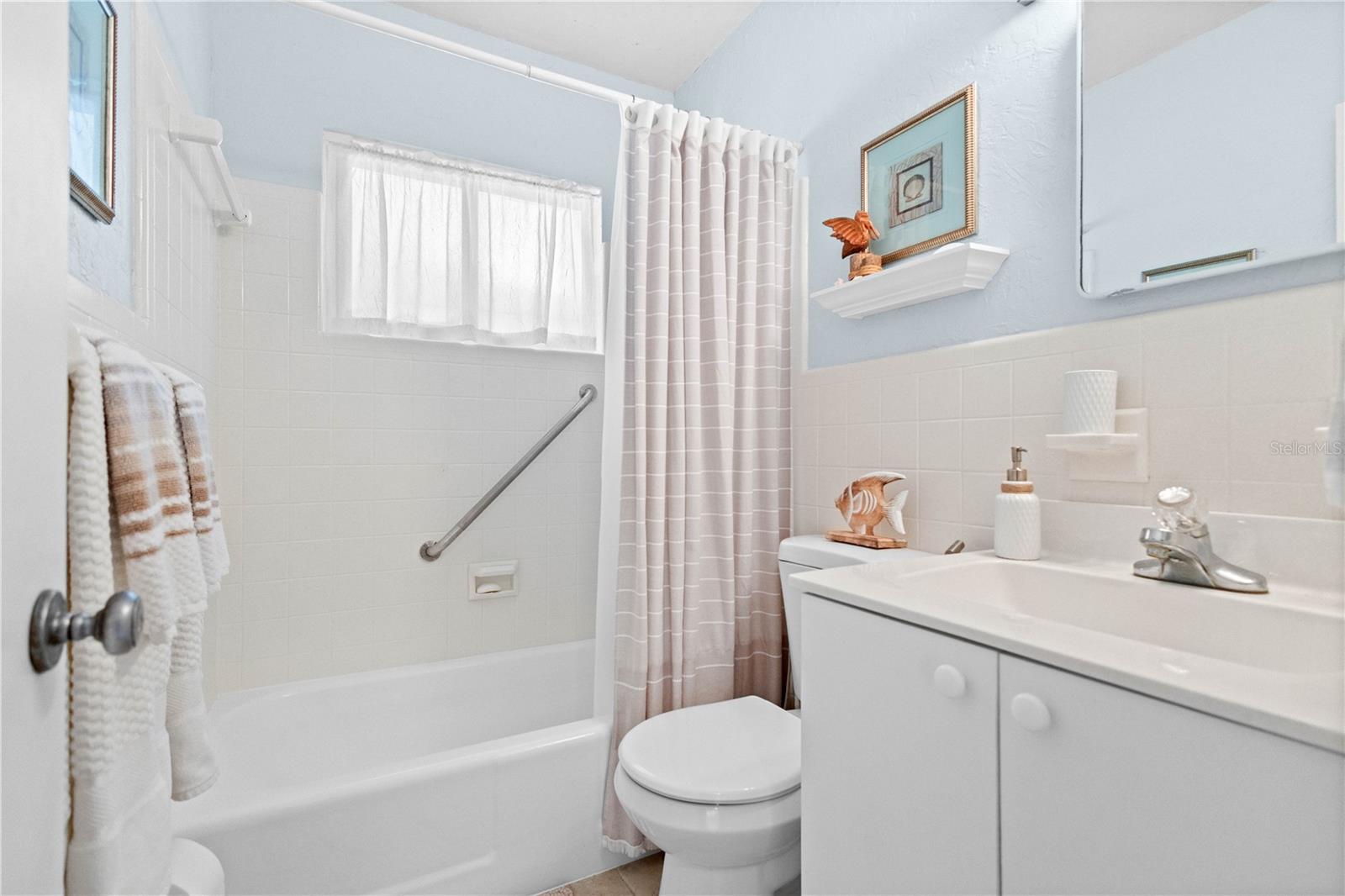SHADY OAKS - Residential