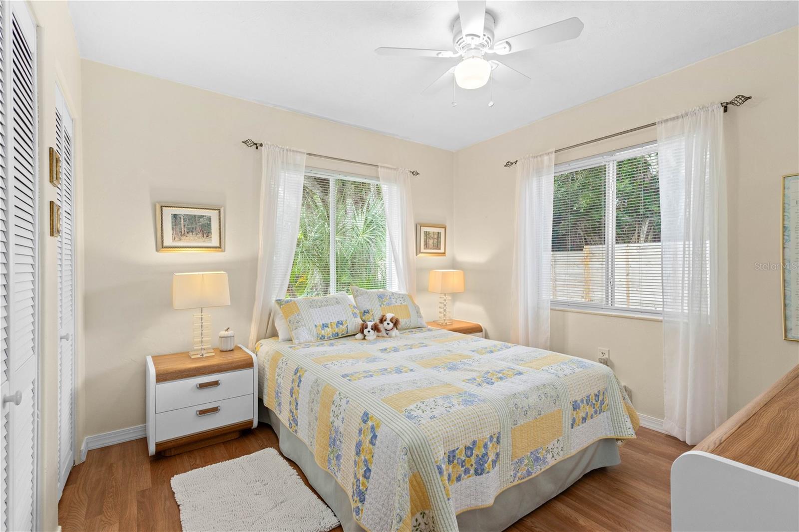 SHADY OAKS - Residential