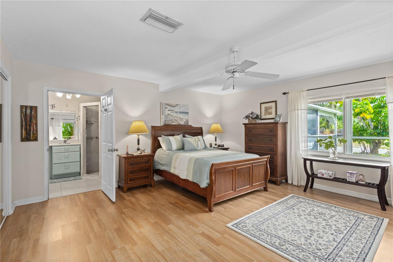 SHADY OAKS - Residential