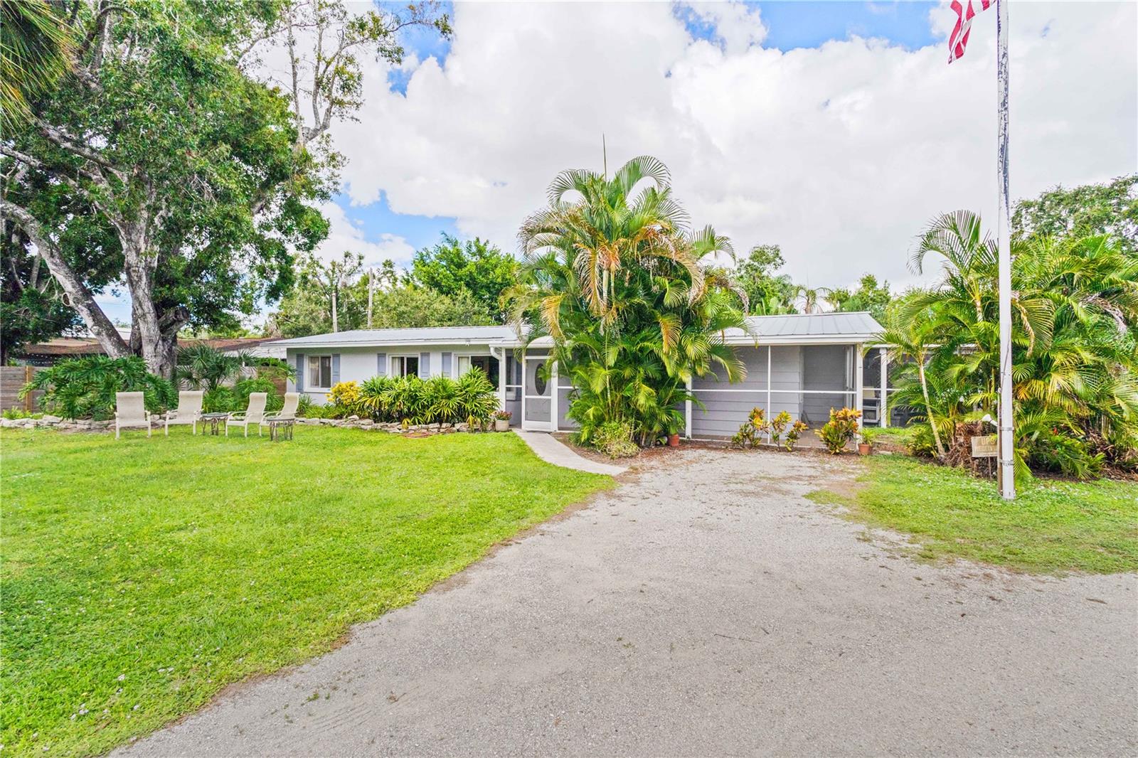 SHADY OAKS - Residential