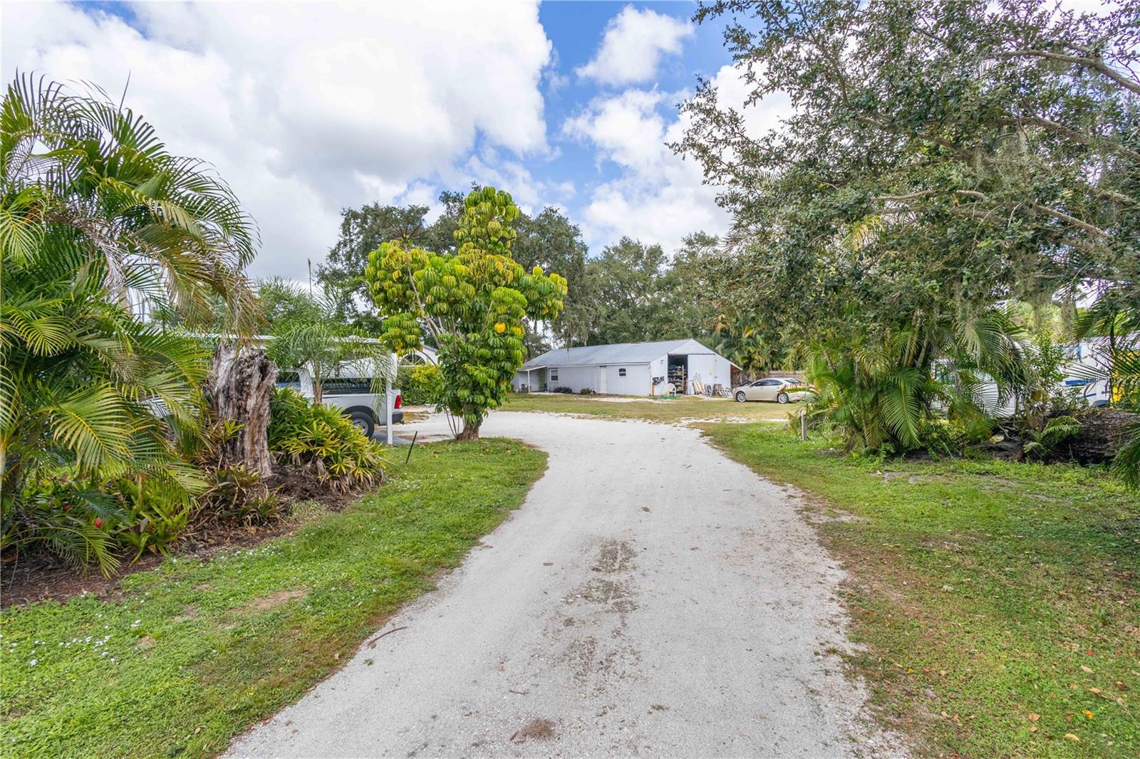 SHADY OAKS - Residential