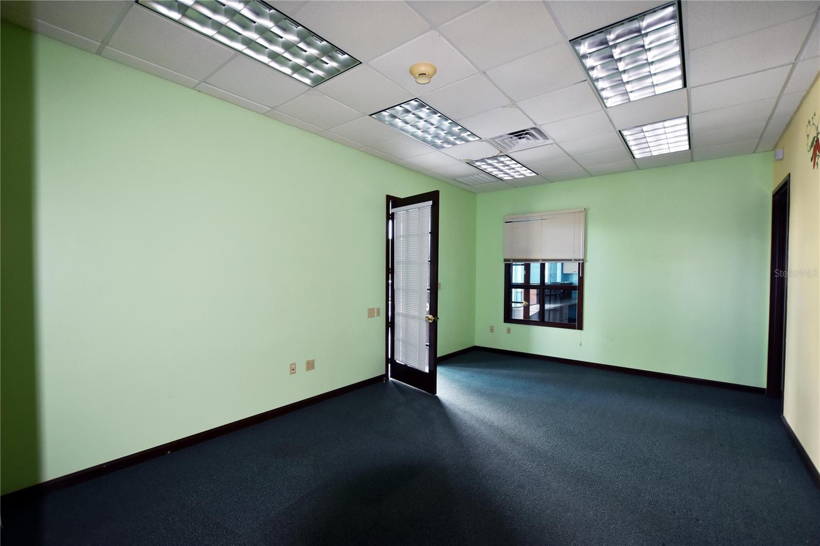 PORT RICHEY LAND CO - Commercial Lease