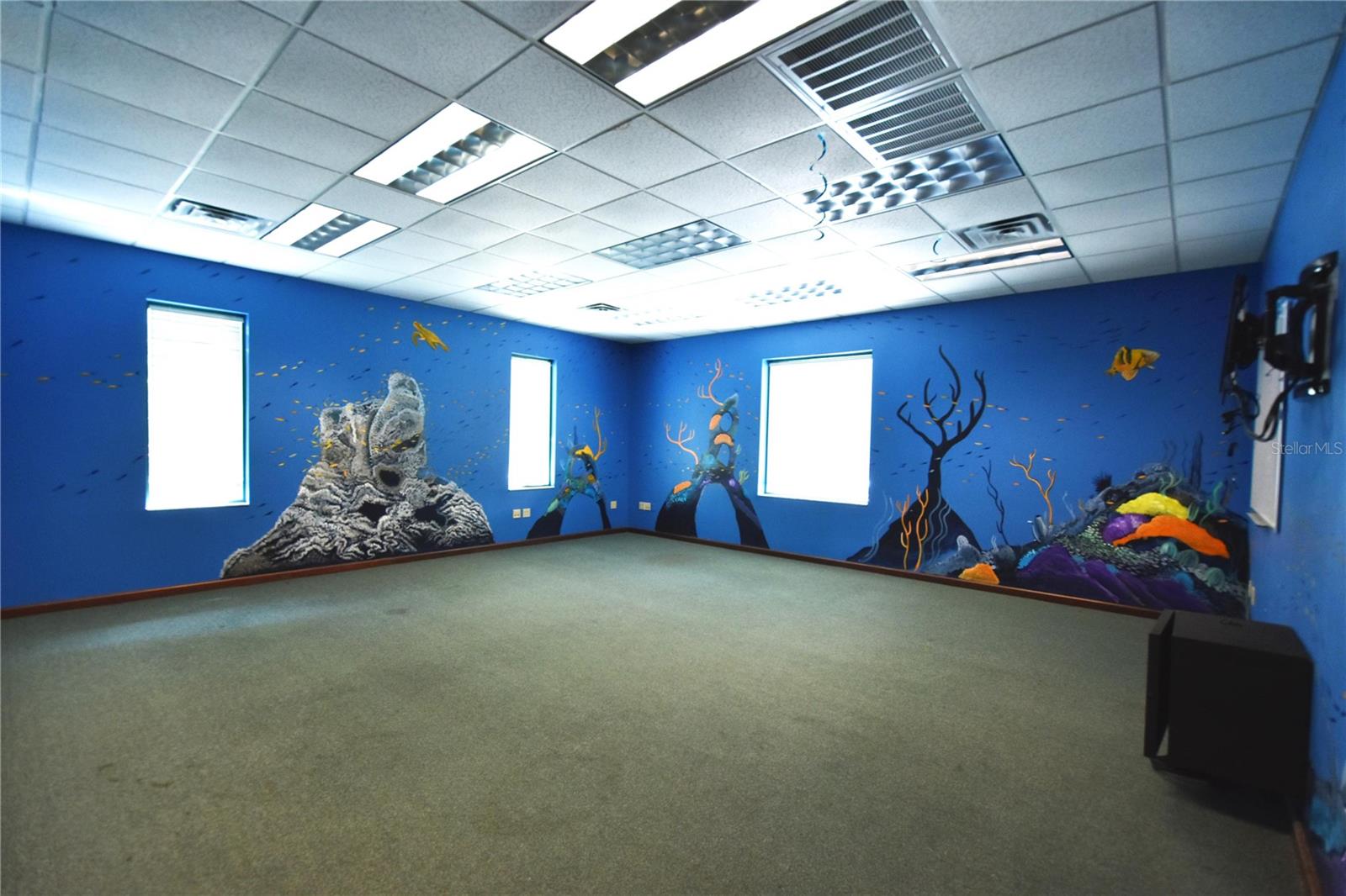 PORT RICHEY LAND CO - Commercial Lease