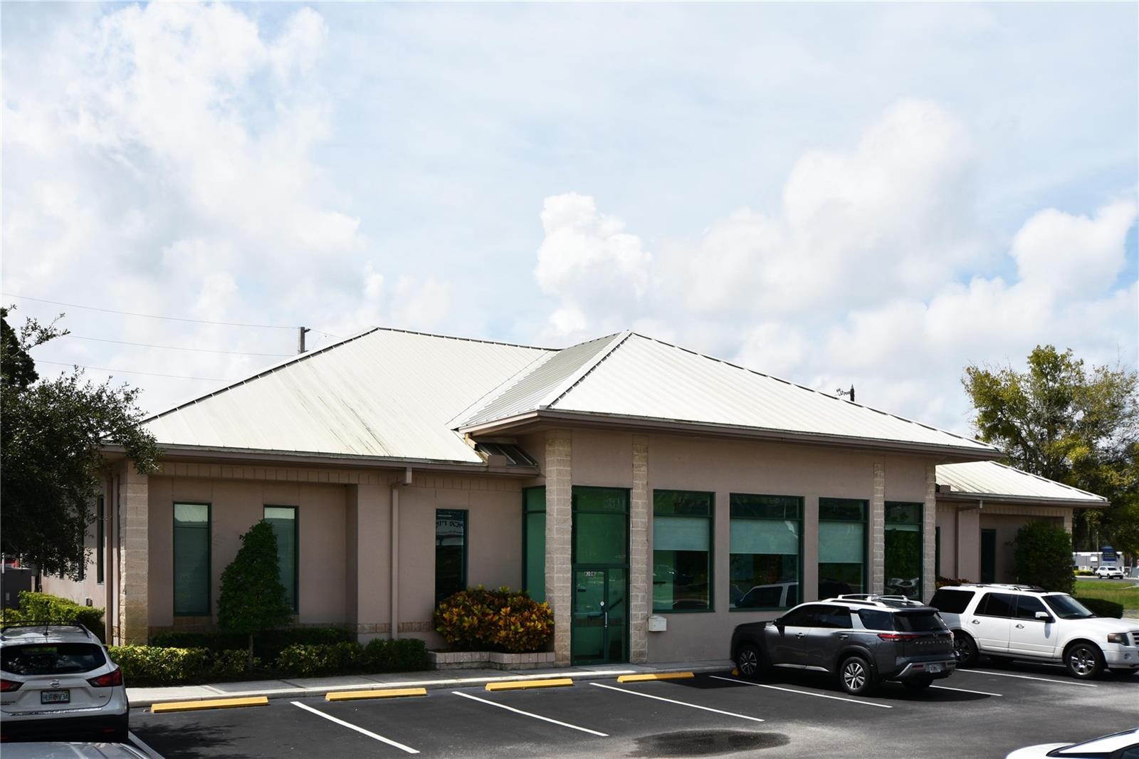 PORT RICHEY LAND CO - Commercial Lease