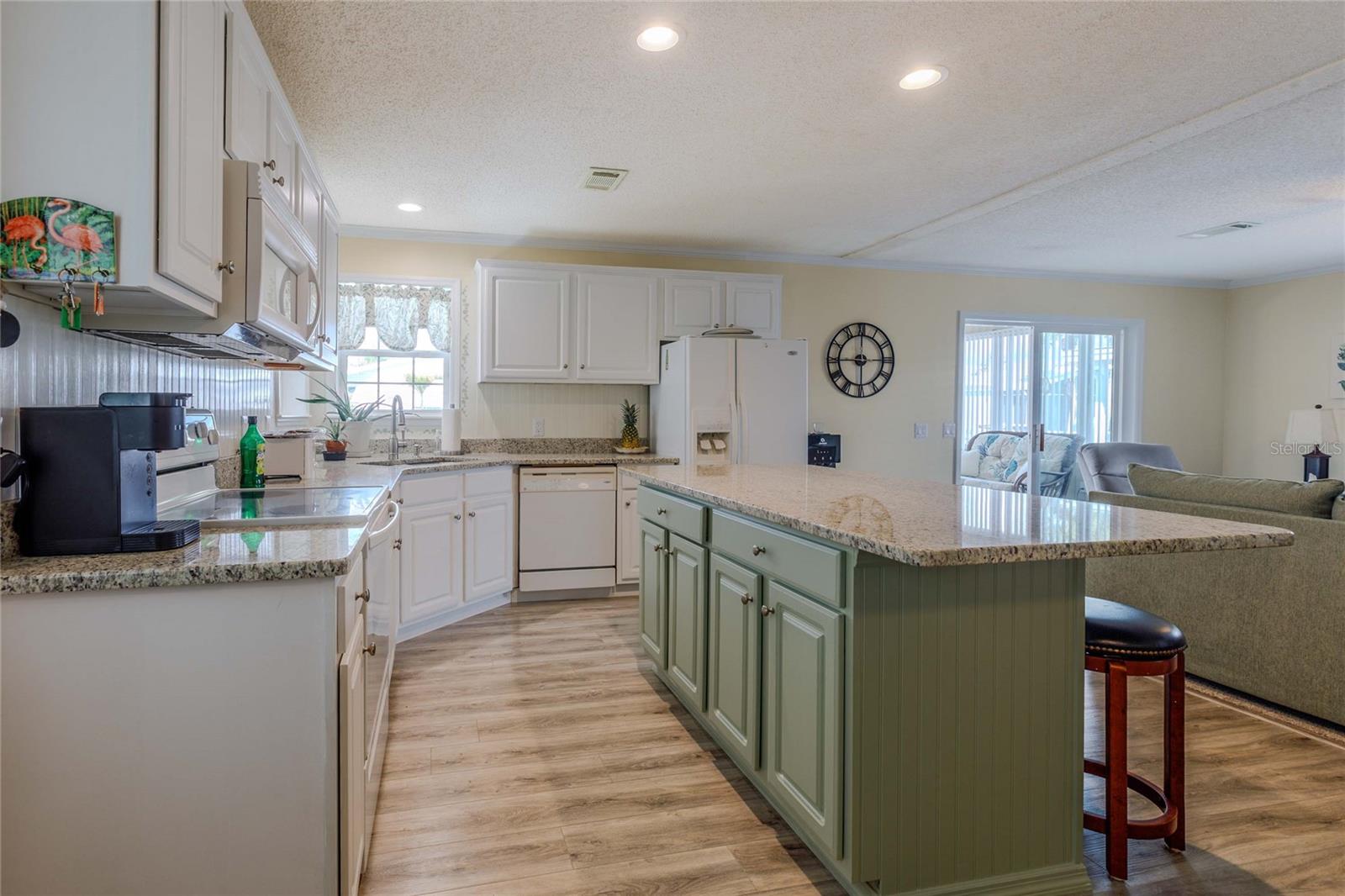 2100 KINGS HIGHWAY 440