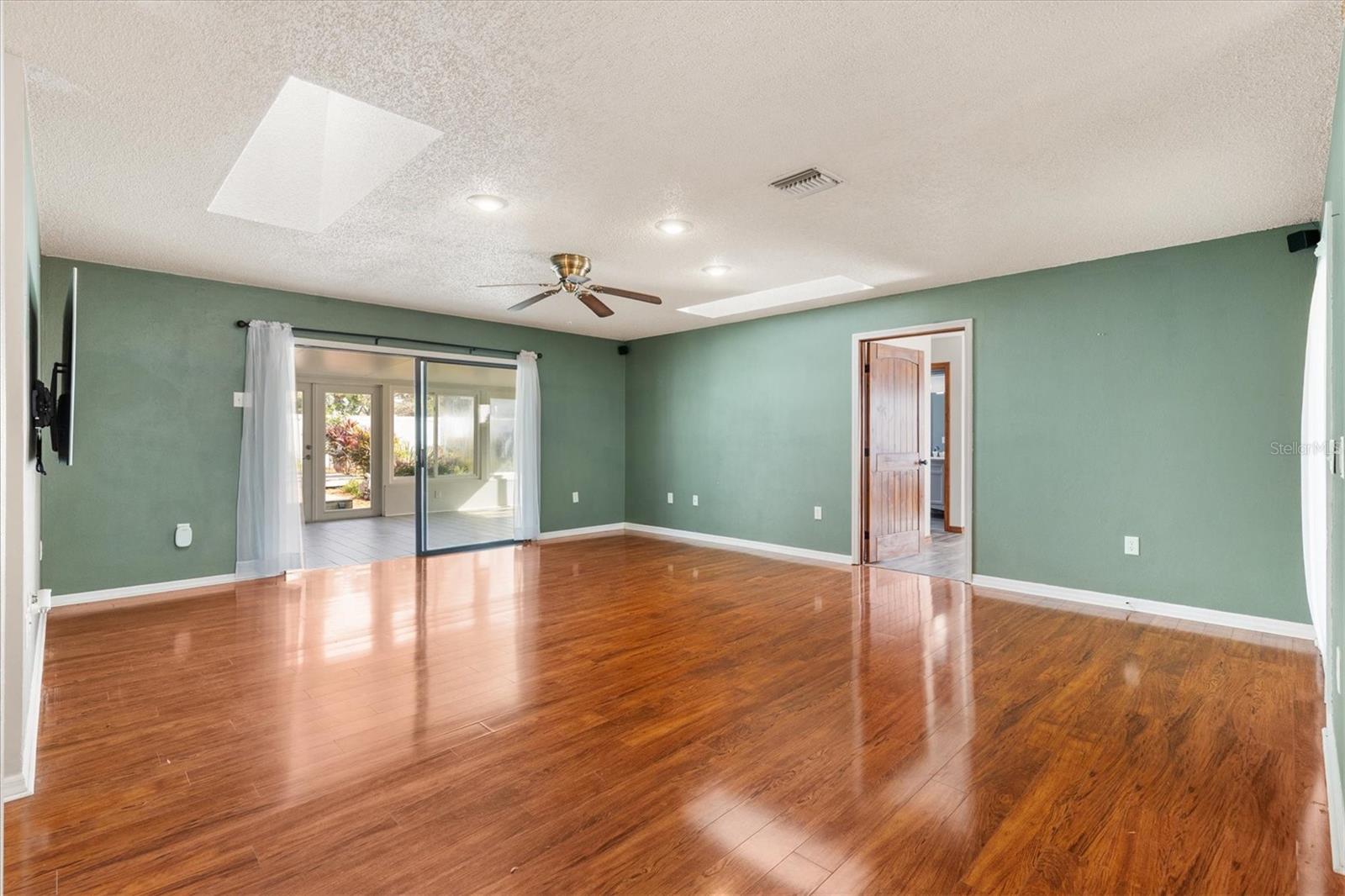 PICCIOLA ISLAND SUB - Residential