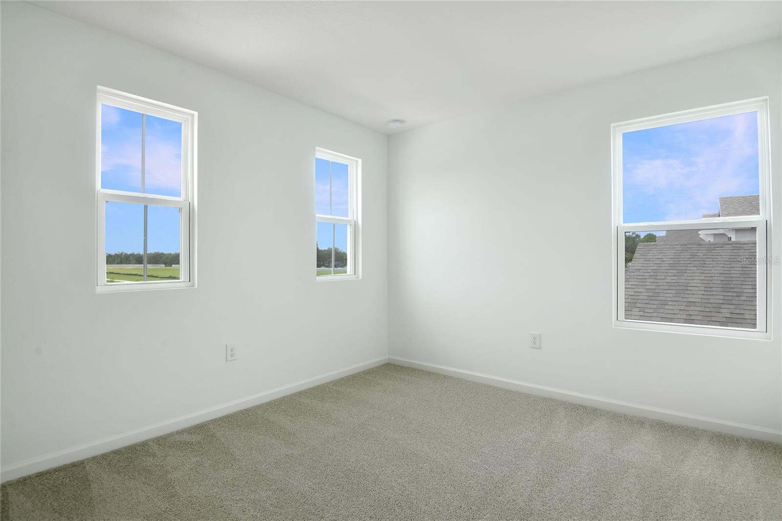 SEASONS AT MAGNOLIA POINTE - Residential