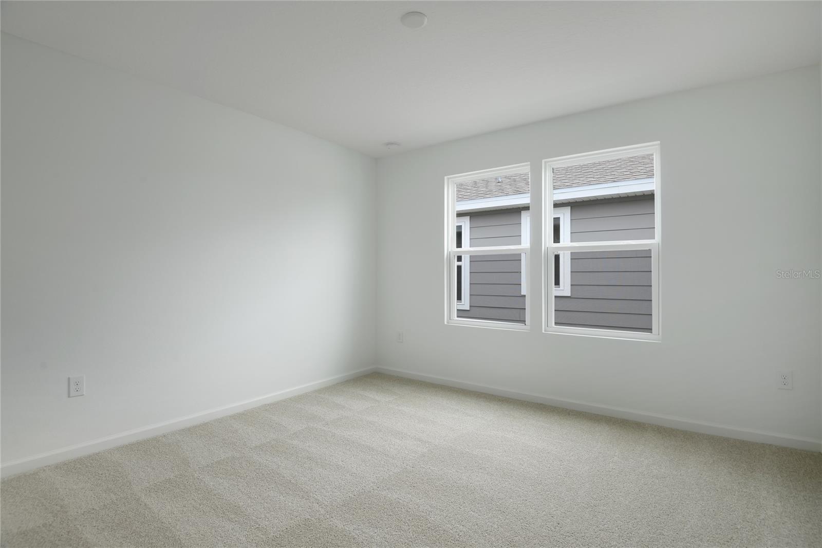 SEASONS AT MAGNOLIA POINTE - Residential