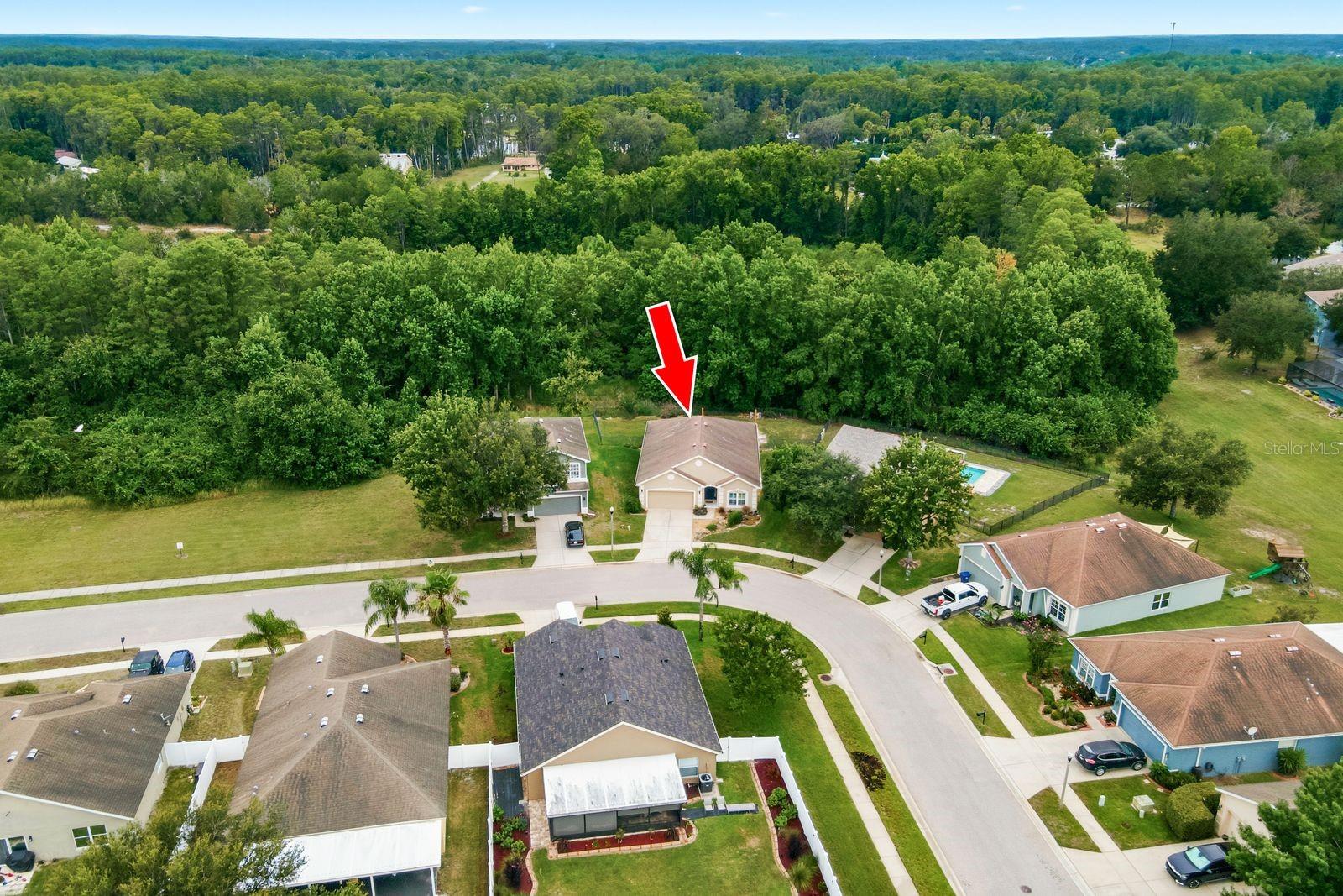 5643 WHITE TRILLIUM LOOP