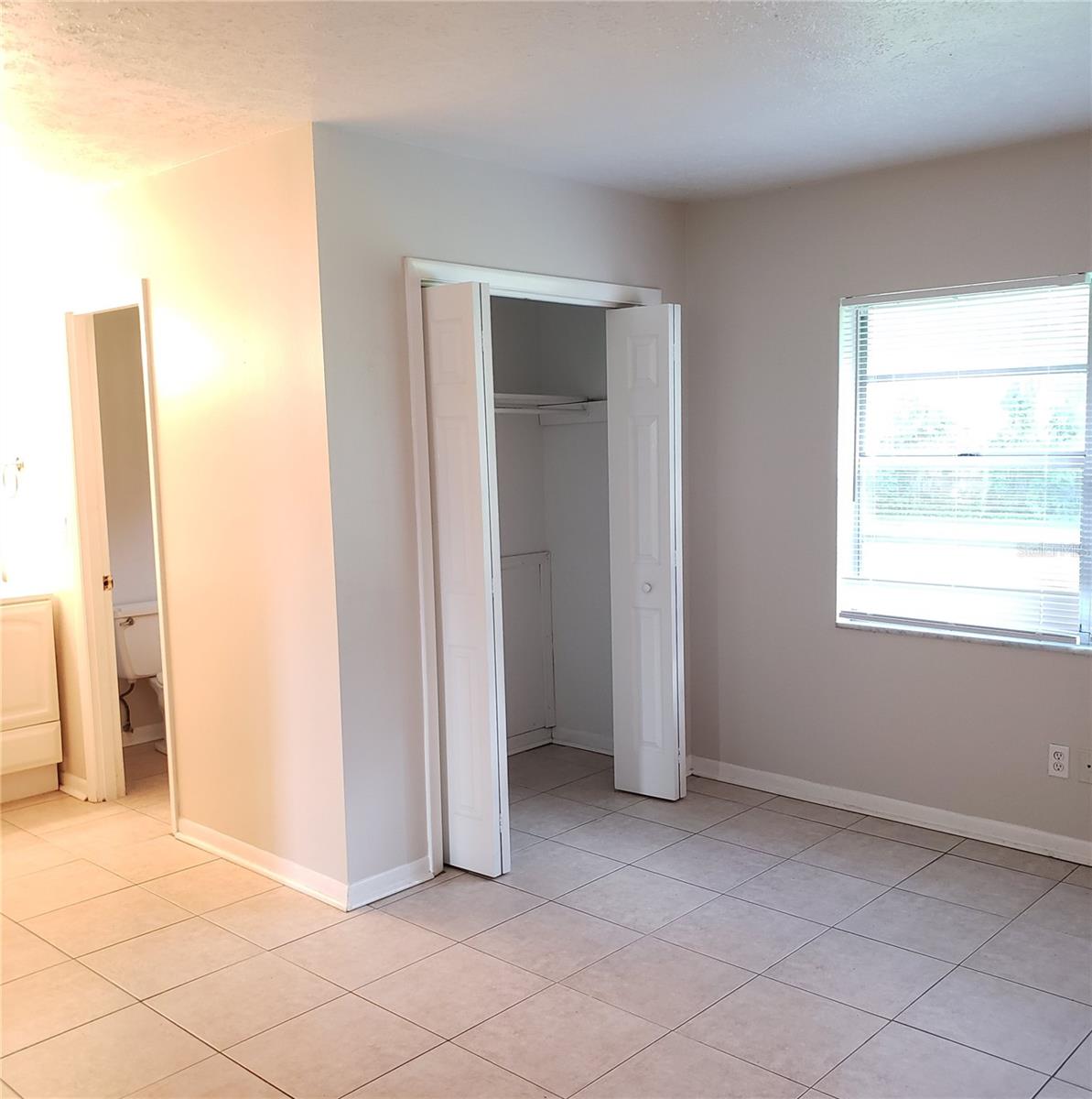 RAILROAD TOWN ADD - Residential Lease