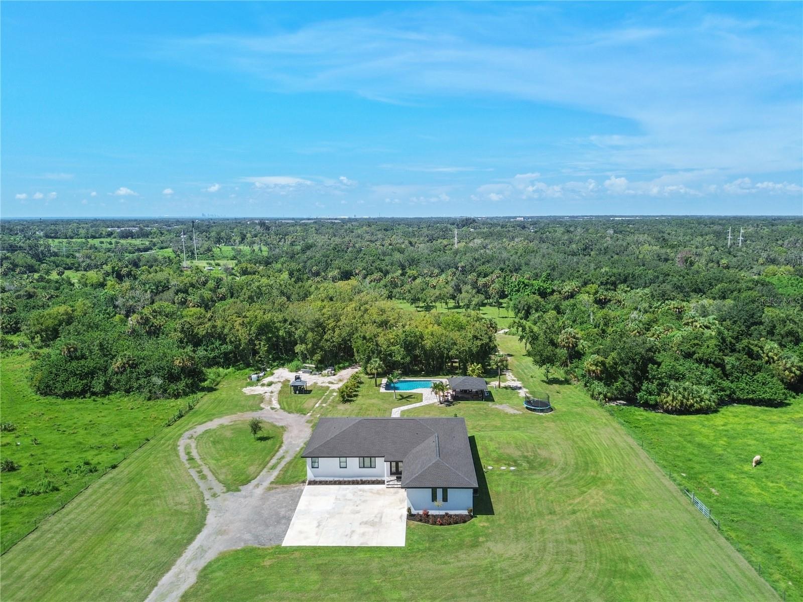1810 37TH STREET E