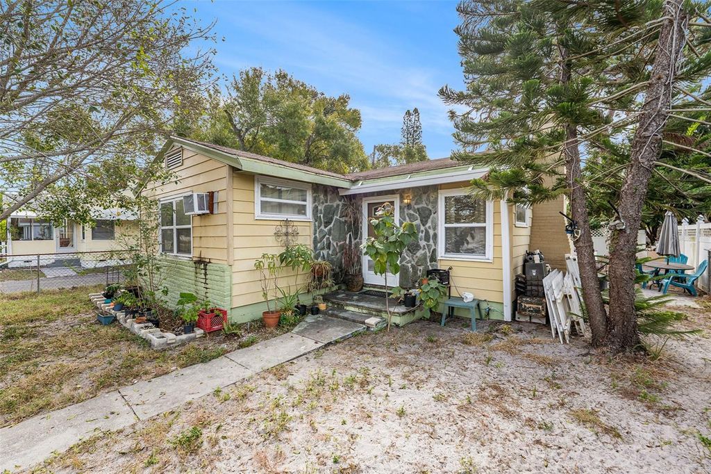 Photo of 5224 29th Avenue S, Gulfport, FL 33707 (MLS # TB8453030)