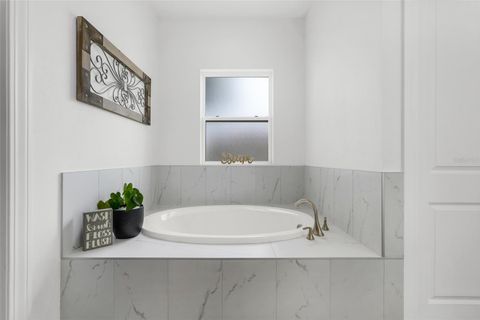 Tiny photo for 9828 Royal Vista Avenue, Clermont, FL 34711 (MLS # G5101525)