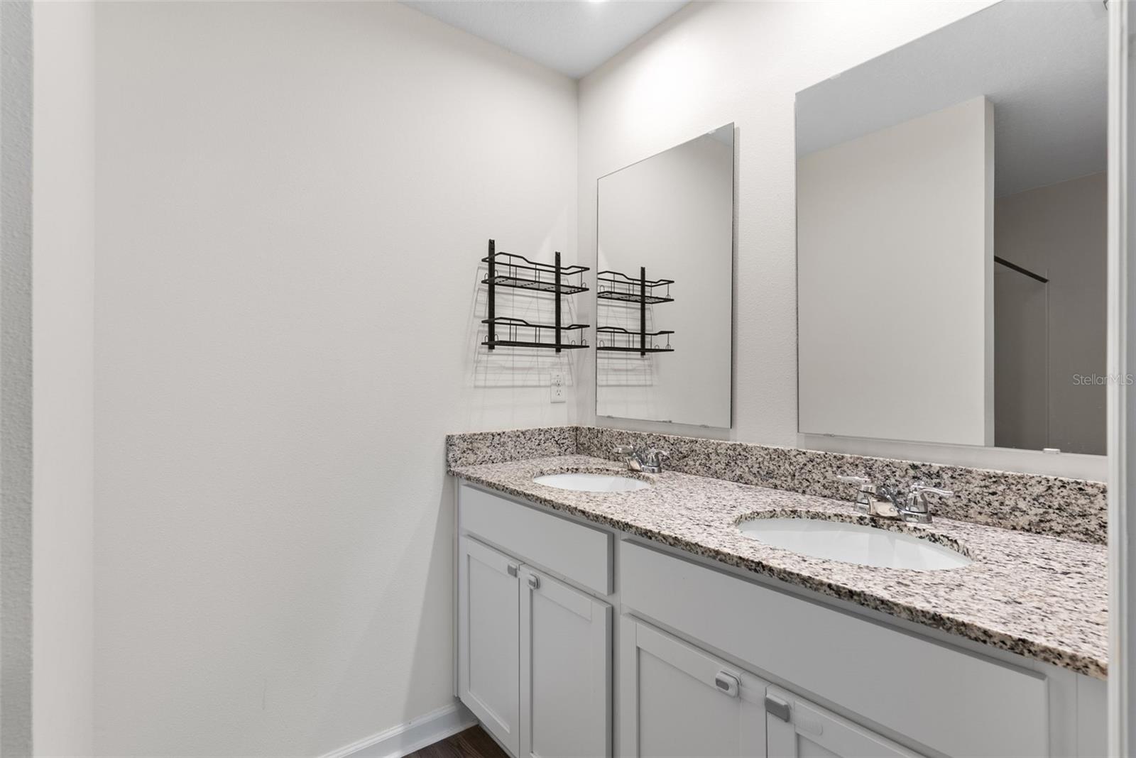 SUMTER VILLAS PH THREE - Residential