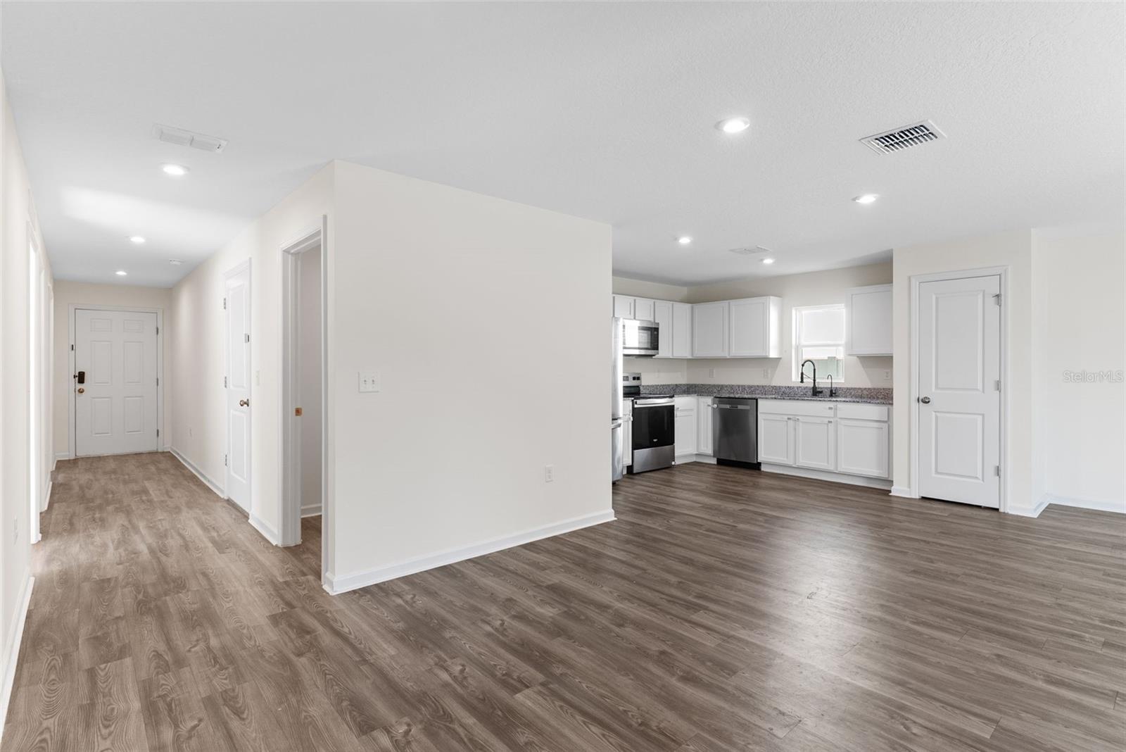 SUMTER VILLAS PH THREE - Residential