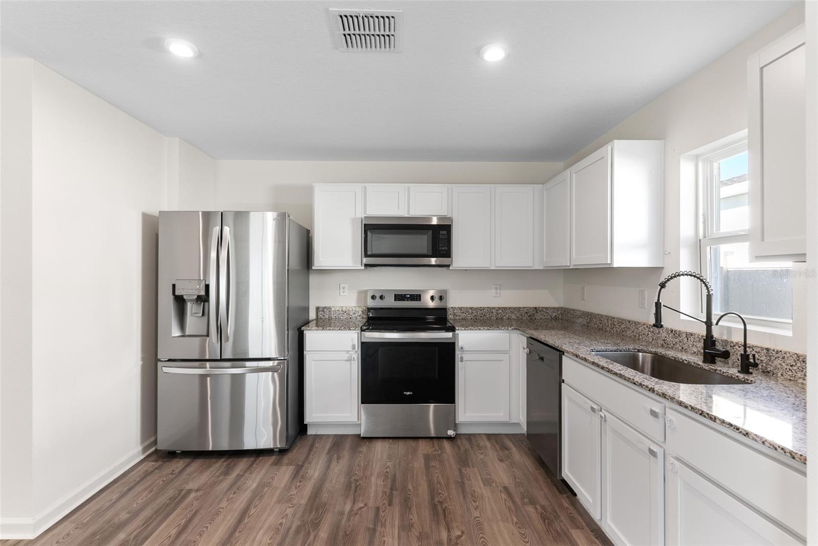 SUMTER VILLAS PH THREE - Residential