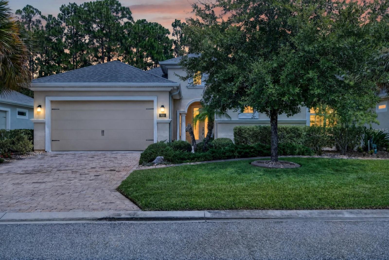 910 CREEKWOOD DRIVE