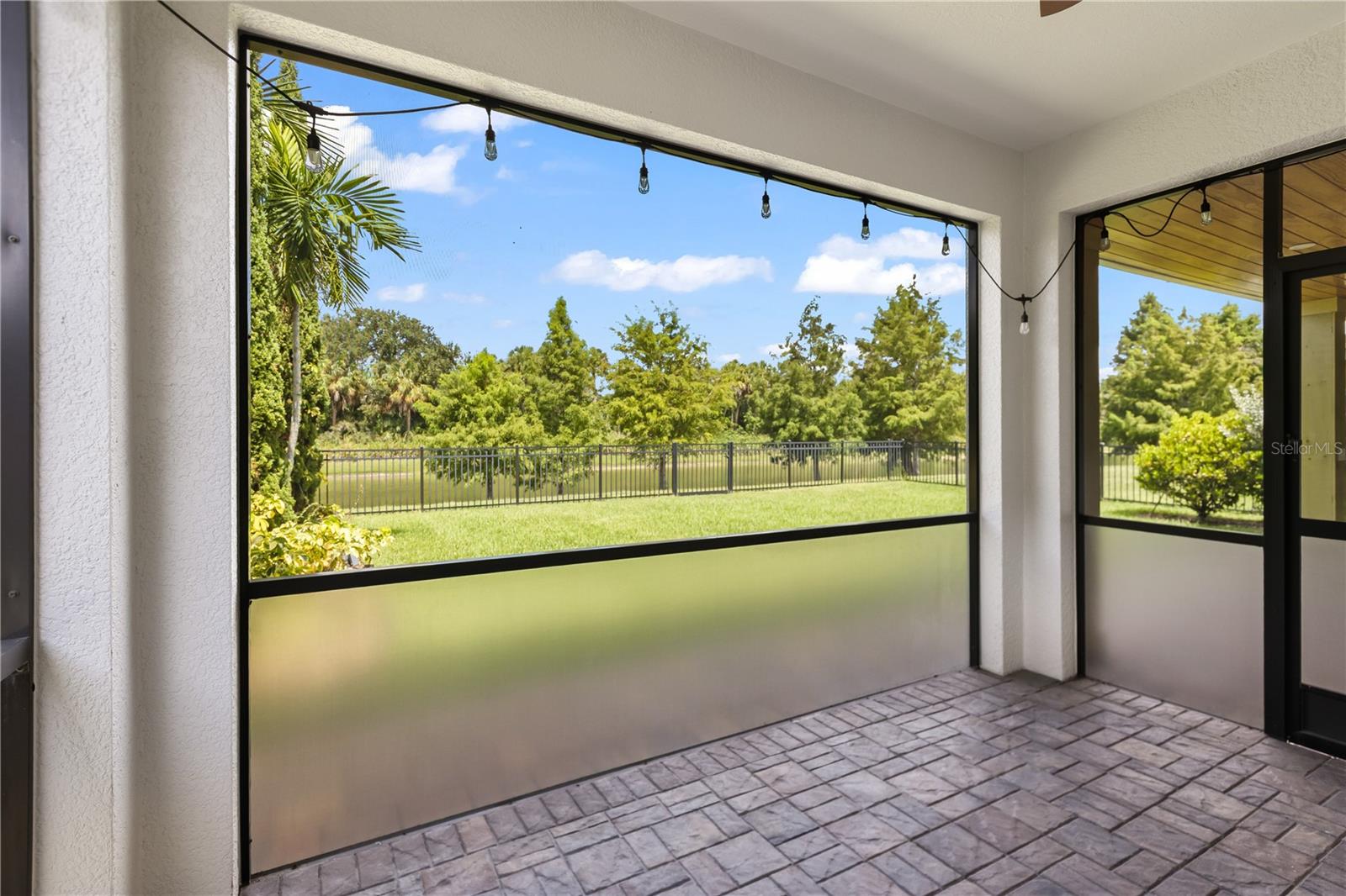 2824 ESMERALDA DRIVE